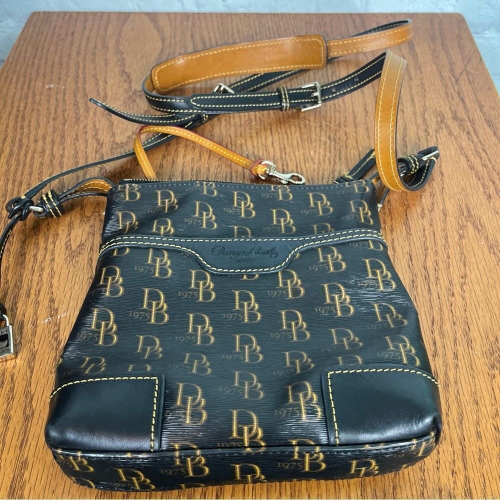DOONEY & BOURKE Signature DB 1975 Small Letter Carrier Shoulder Purse Handbag